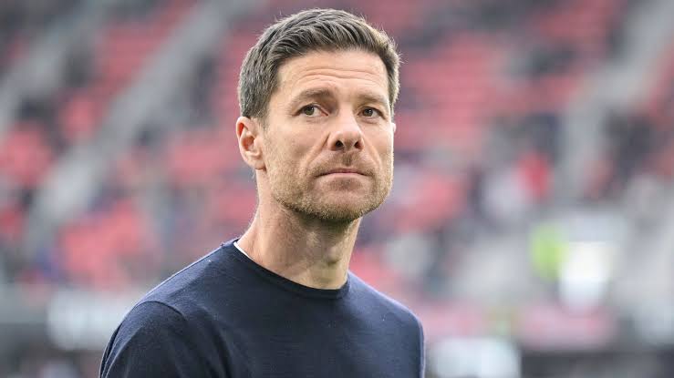 Xabi Alonso Buka Suara soal Rumor Welbeck dan Henderson ke Chelsea