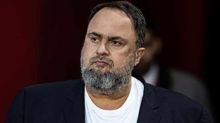 Marinakis Gugat Crystal Palace atas Banner Bernada Ancaman