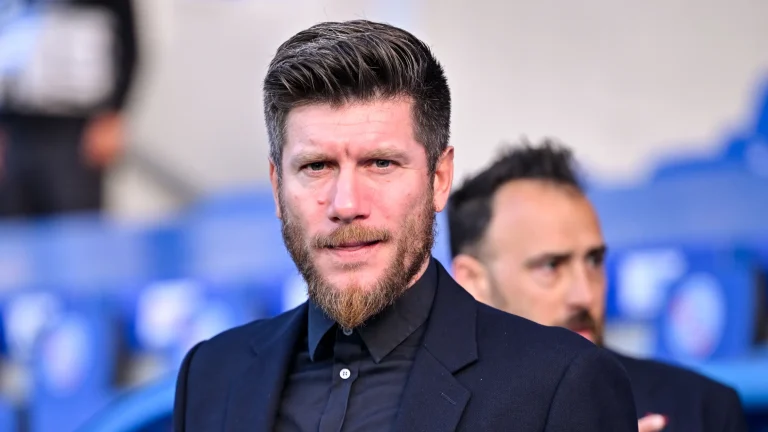 Pelatih Baru Timnas Skotlandia: Pocognoli Gantikan Clarke